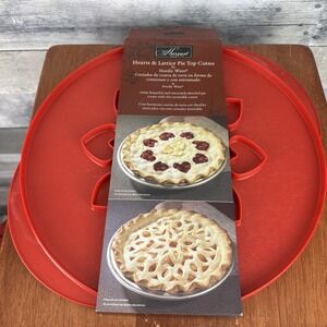 Nordic Ware Reversible Lattice & Hearts Pie Top Cutter 12"